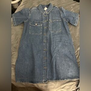 Size XL Bnwt Starting Bid $10